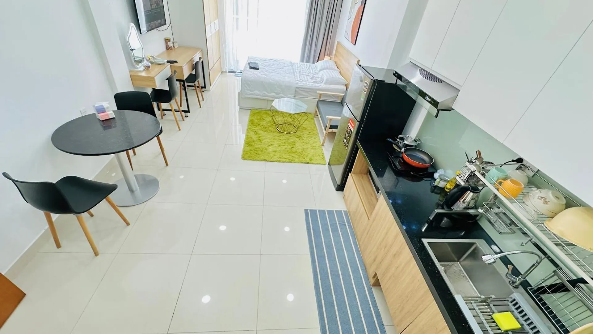 Apartment Spacious & Modern 1Br W Balcony 302 Ho Chi Minh City